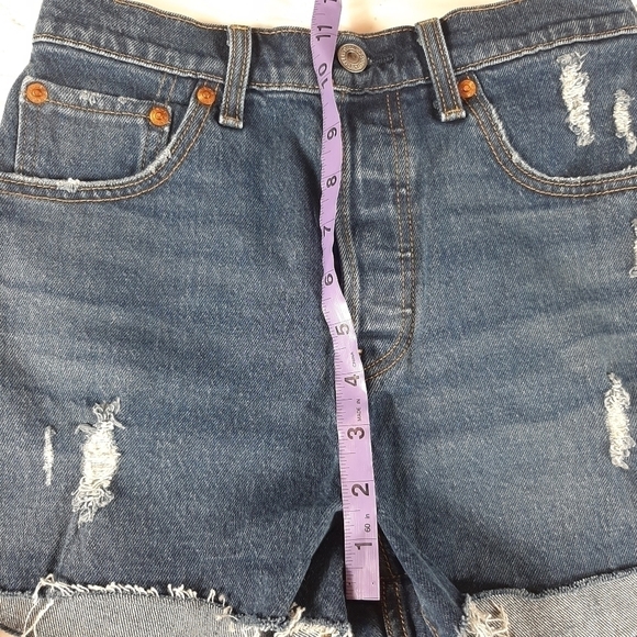 Levi's Ribcage Denim Shorts High Rise Buttonfly Distressed Size 25​​​​​​​​​​​​​ - Picture 12 of 14